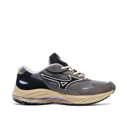 Mizuno Wave Rider Beta