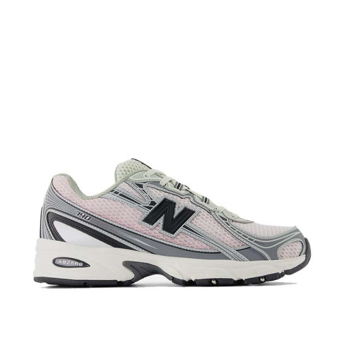 New Balance 740 
