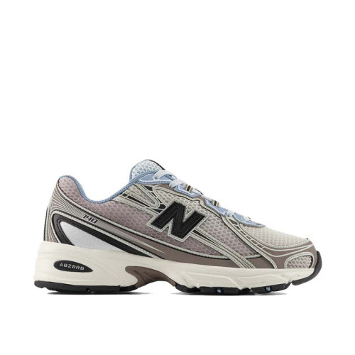 New Balance 740 