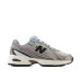 New Balance 740 