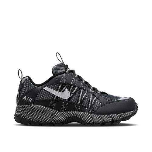 Nike Air Humara QS